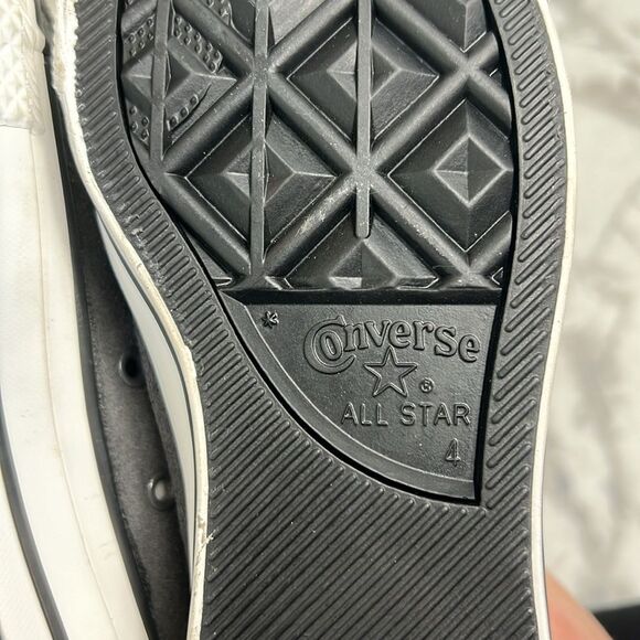 NWT Converse All Stars Gray Suede with Matching Gray Laces Unisex Women’s Size 6 - Picture 14 of 15